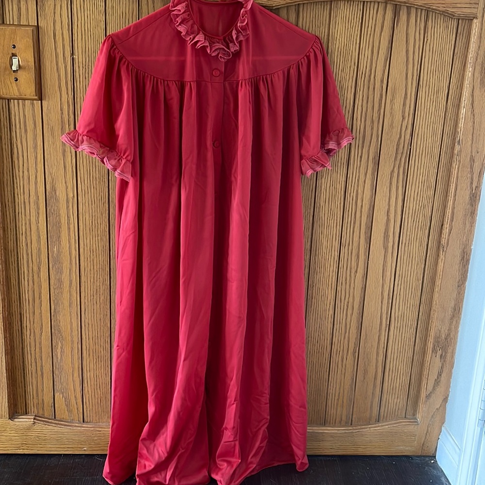 Red Lace & Nylon Button Front Nightgown Peignoir. Vintage Jer Marai Lingerie Rob